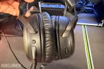 Komplett Gamingstasjon – PC, skjerm, gamingstol, bord, tastatur og headset