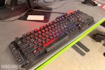 Komplett Gamingstasjon – PC, skjerm, gamingstol, bord, tastatur og headset