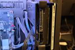 Komplett Gamingstasjon – PC, skjerm, gamingstol, bord, tastatur og headset