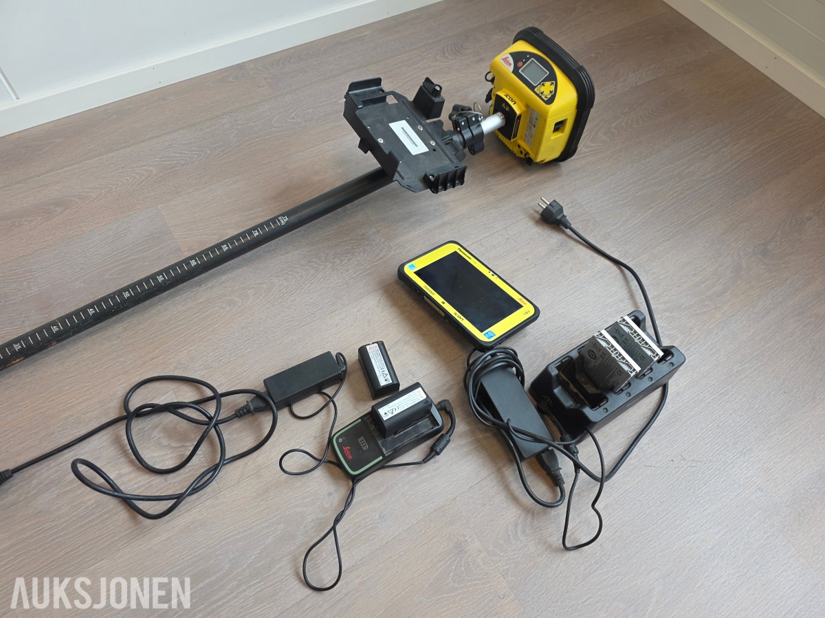 2016 Leica iCON ICG60 GNSS system