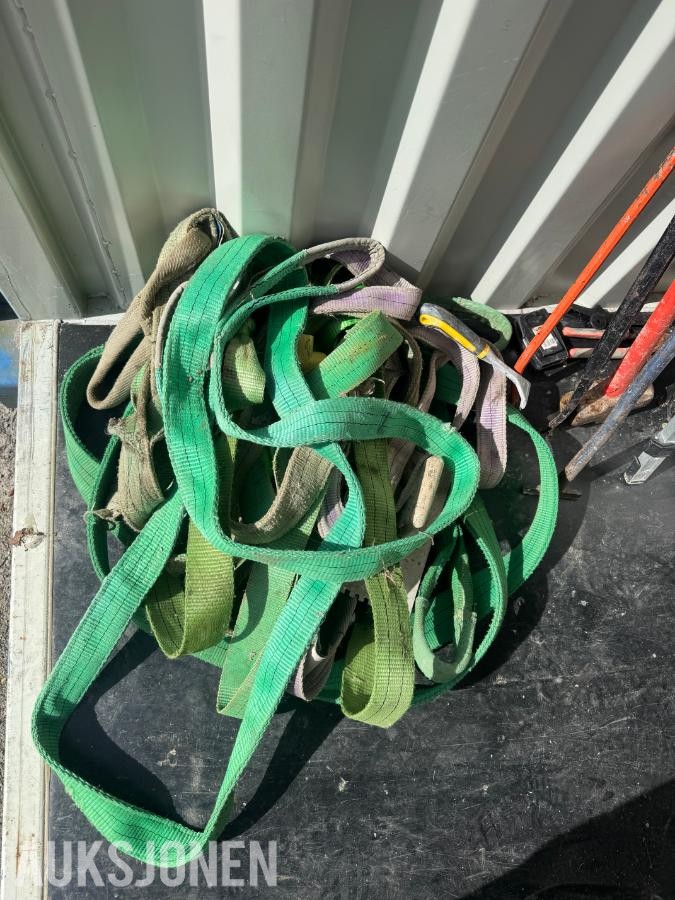Diverse verktøy og maksiner, spiker med mer - ingen misntepris