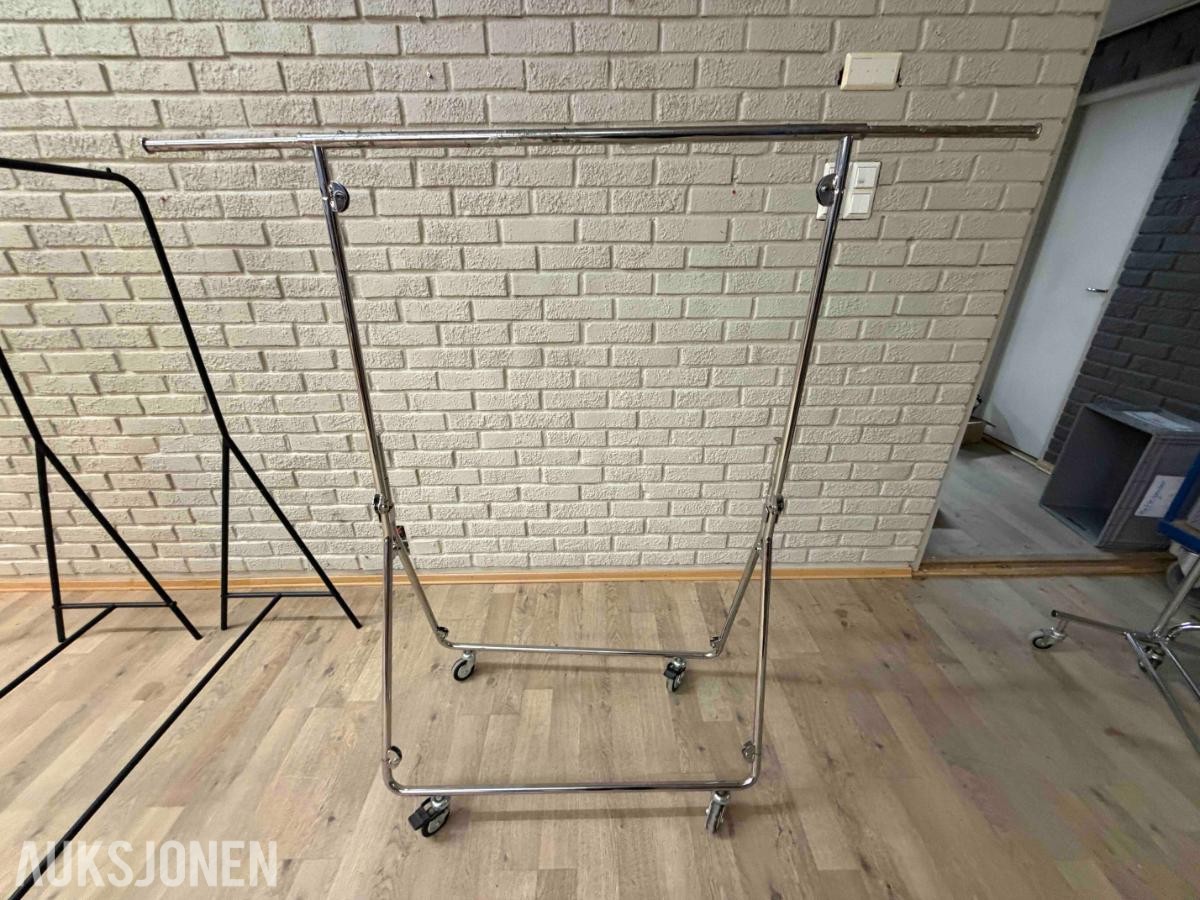 11 x Klesstativer til butikk / showroom
