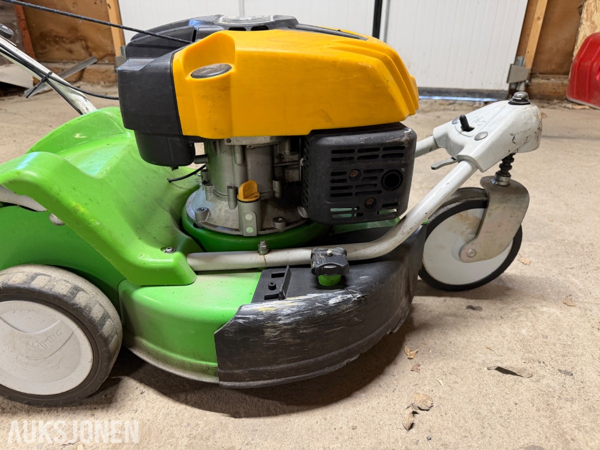 Stiga SA 45 OHV Gressklipper – kraftig bensinklipper med fremdrift