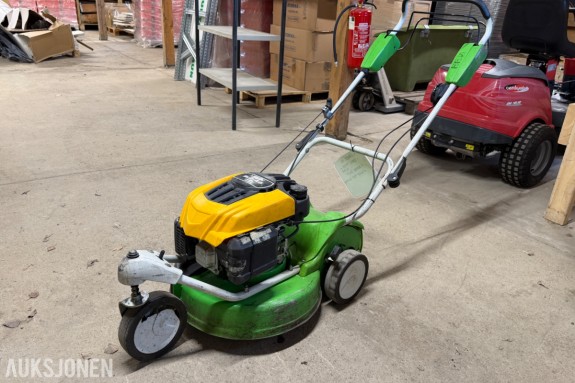Stiga SA 45 OHV Gressklipper – kraftig bensinklipper med fremdrift