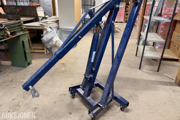 Biltema Verkstedkran 2000 kg – mobil motorløfter
