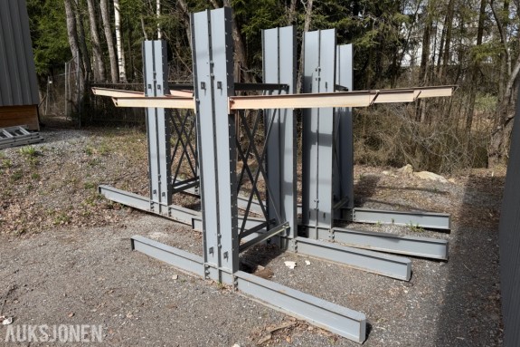 4 Stk - Kraftige stålreoler / lagerreoler - H:2.4m - L:2.8m - B:1.10m - Armer: 1.20m 