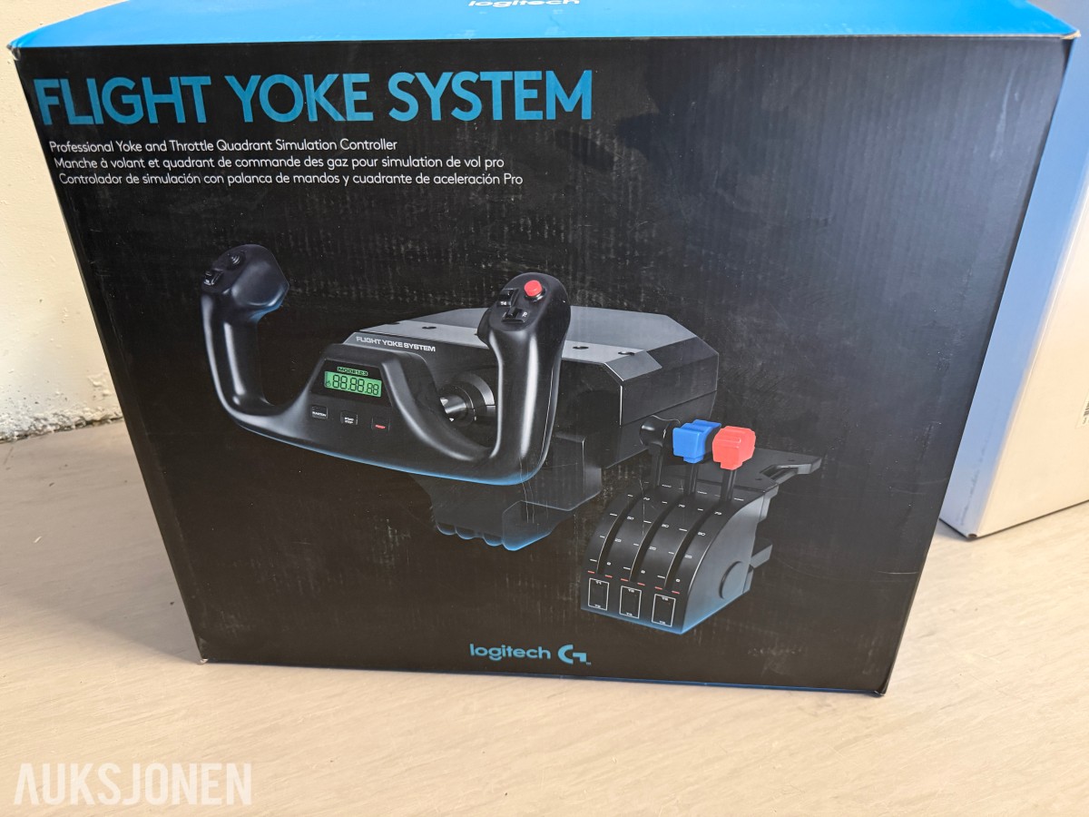 Logitech Flight Yoke System med throttle quadrant