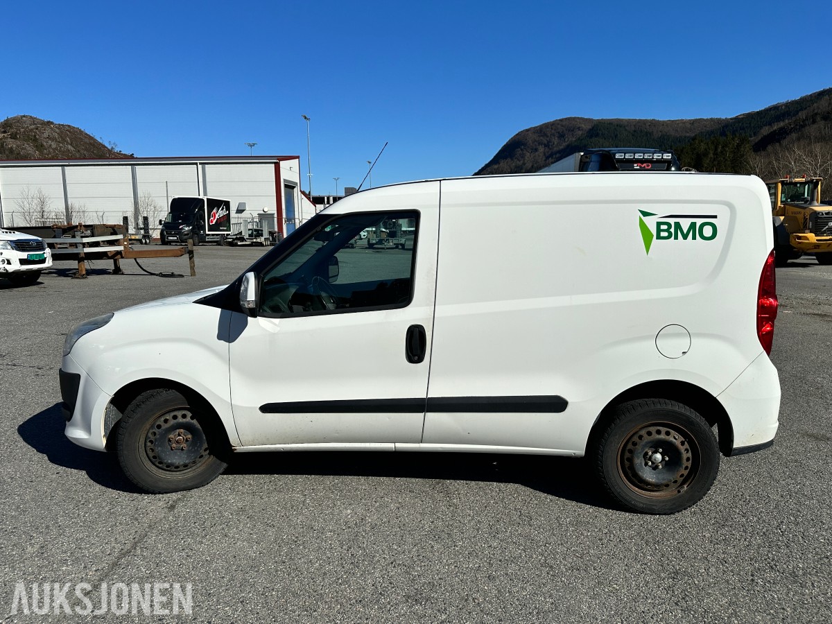 2015 Fiat DOBLO 1.6-90 D Rep.objekt, 83150km