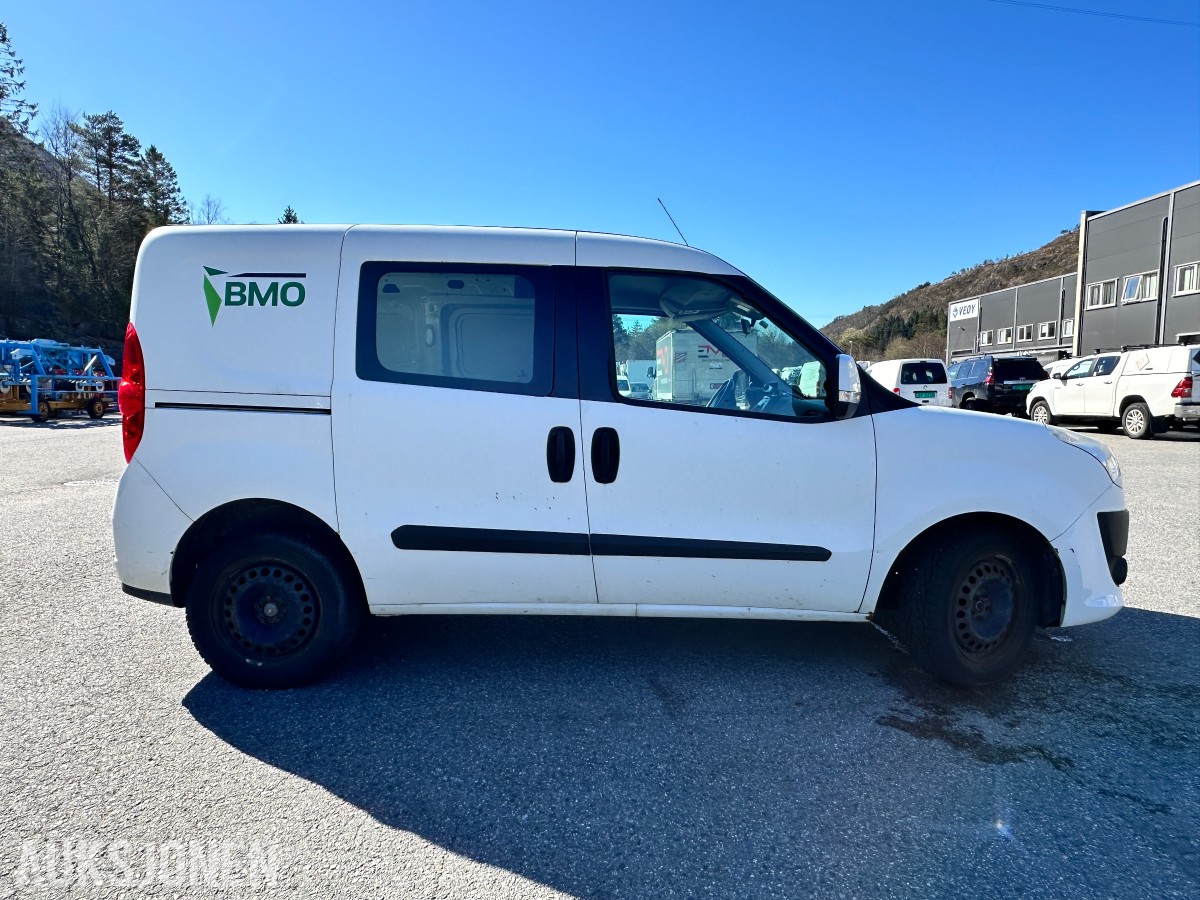 2015 Fiat DOBLO 1.6-90 D Rep.objekt, 83150km