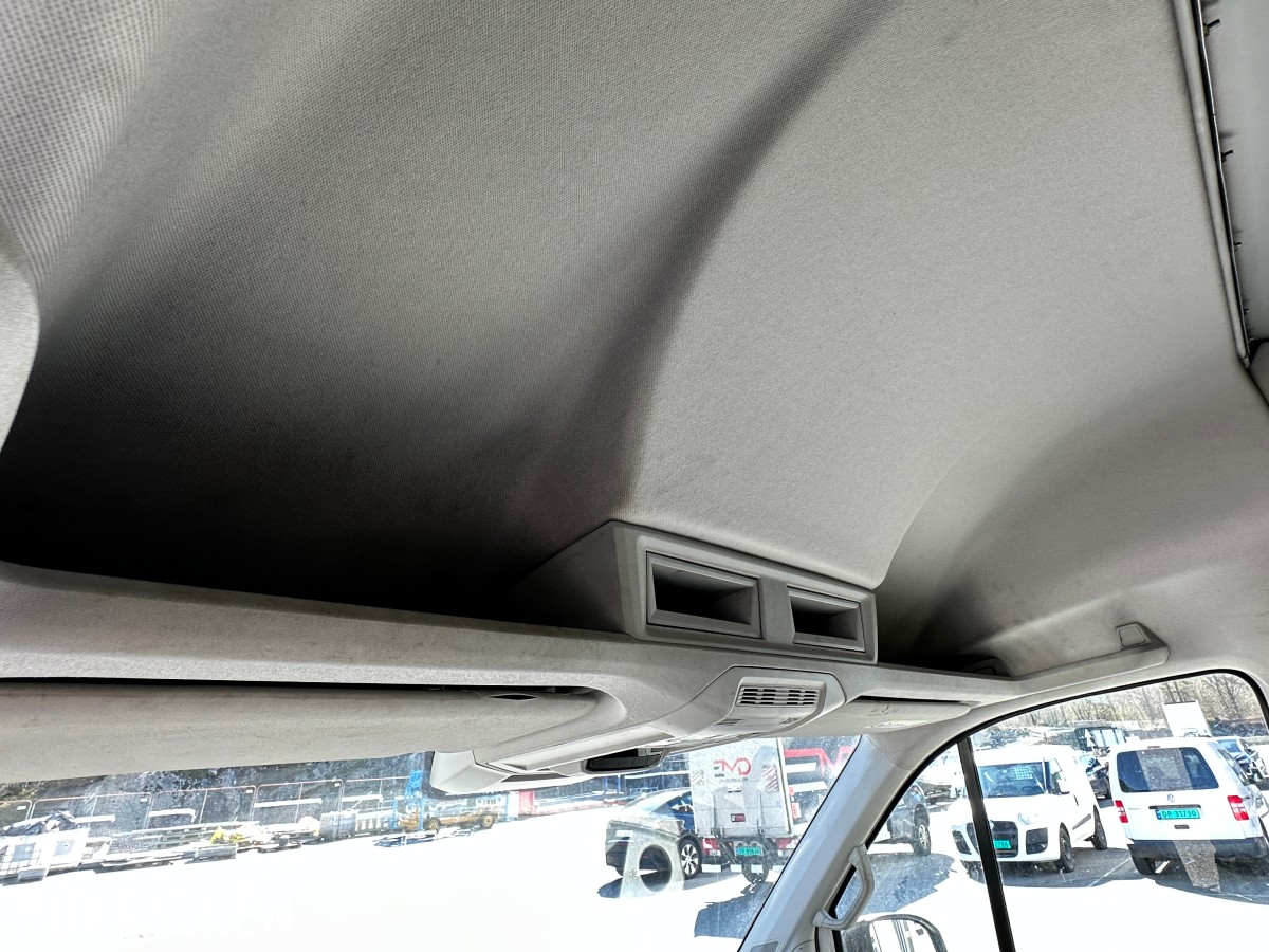 2018 Volkswagen Crafter 35 L3 2,0 TDI 177hk aut Repobjekt, 145300km