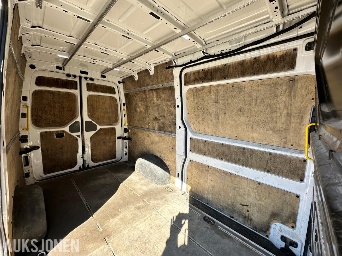 2018 Volkswagen Crafter 35 L3 2,0 TDI 177hk aut Repobjekt, 145300km