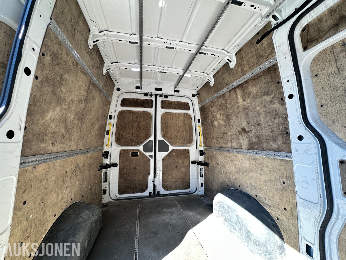 2018 Volkswagen Crafter 35 L3 2,0 TDI 177hk aut Repobjekt, 145300km