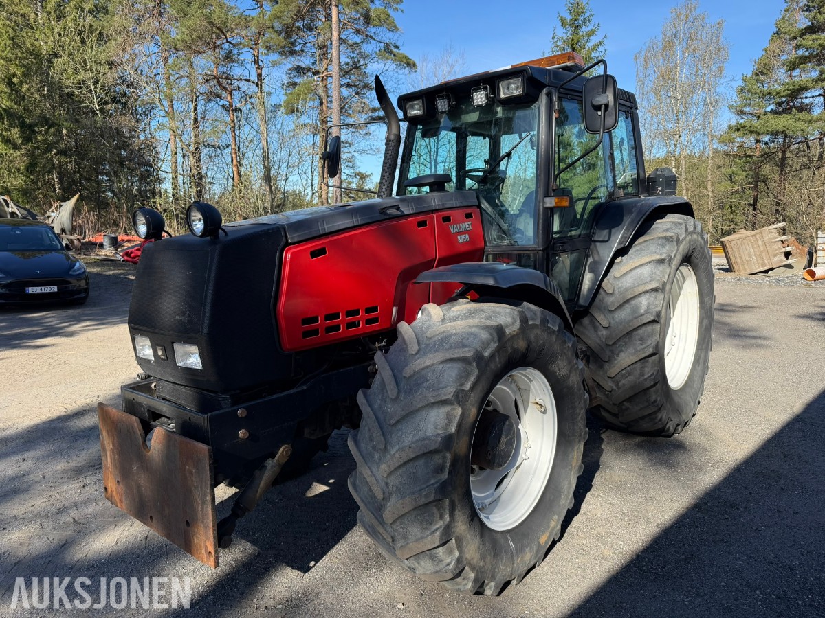1997 Valmet 8750 Traktor 190 hk – Delta Powershift - Brøytefeste