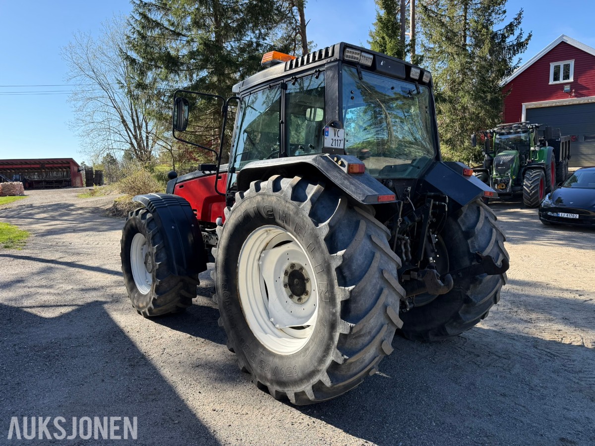1997 Valmet 8750 Traktor 190 hk – Delta Powershift - Brøytefeste