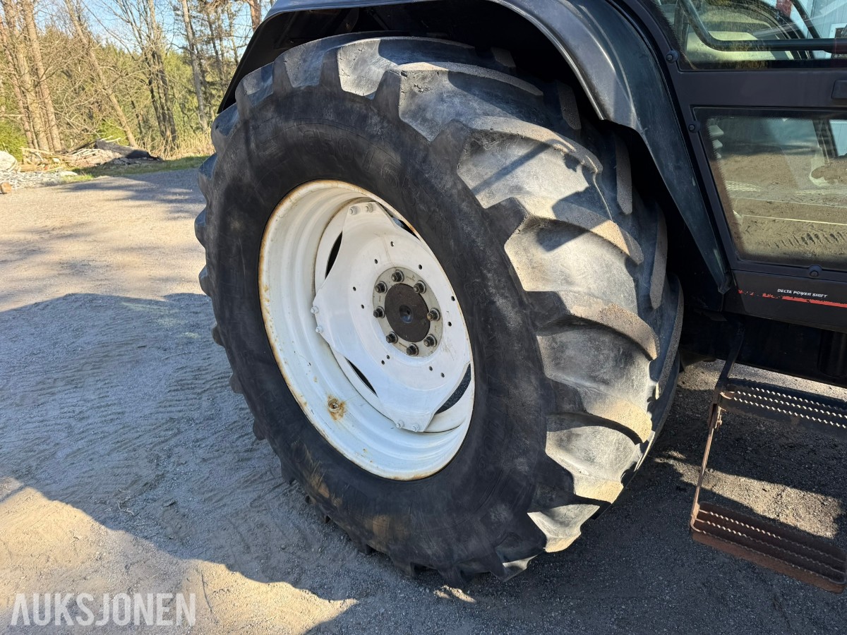 1997 Valmet 8750 Traktor 190 hk – Delta Powershift - Brøytefeste
