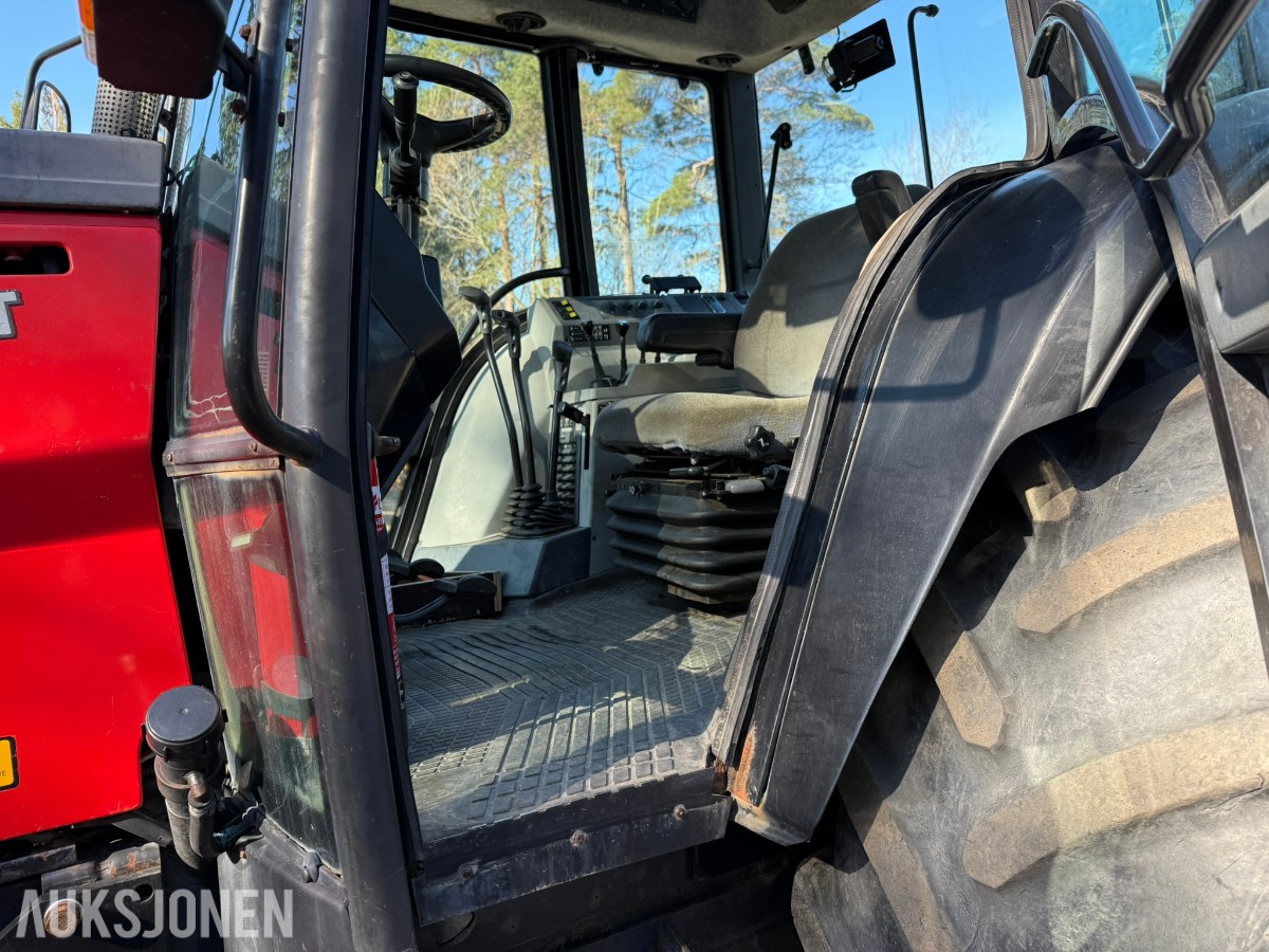 1997 Valmet 8750 Traktor 190 hk – Delta Powershift - Brøytefeste