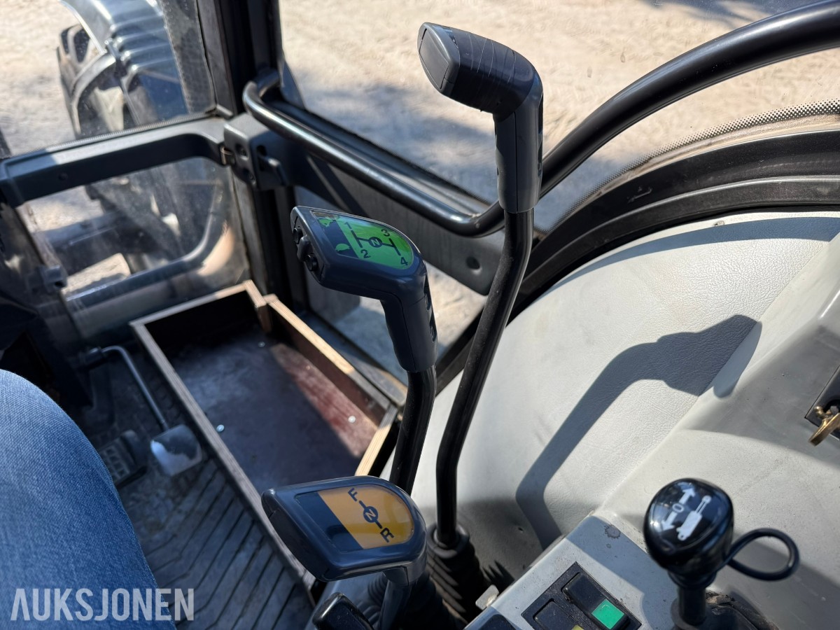 1997 Valmet 8750 Traktor 190 hk – Delta Powershift - Brøytefeste