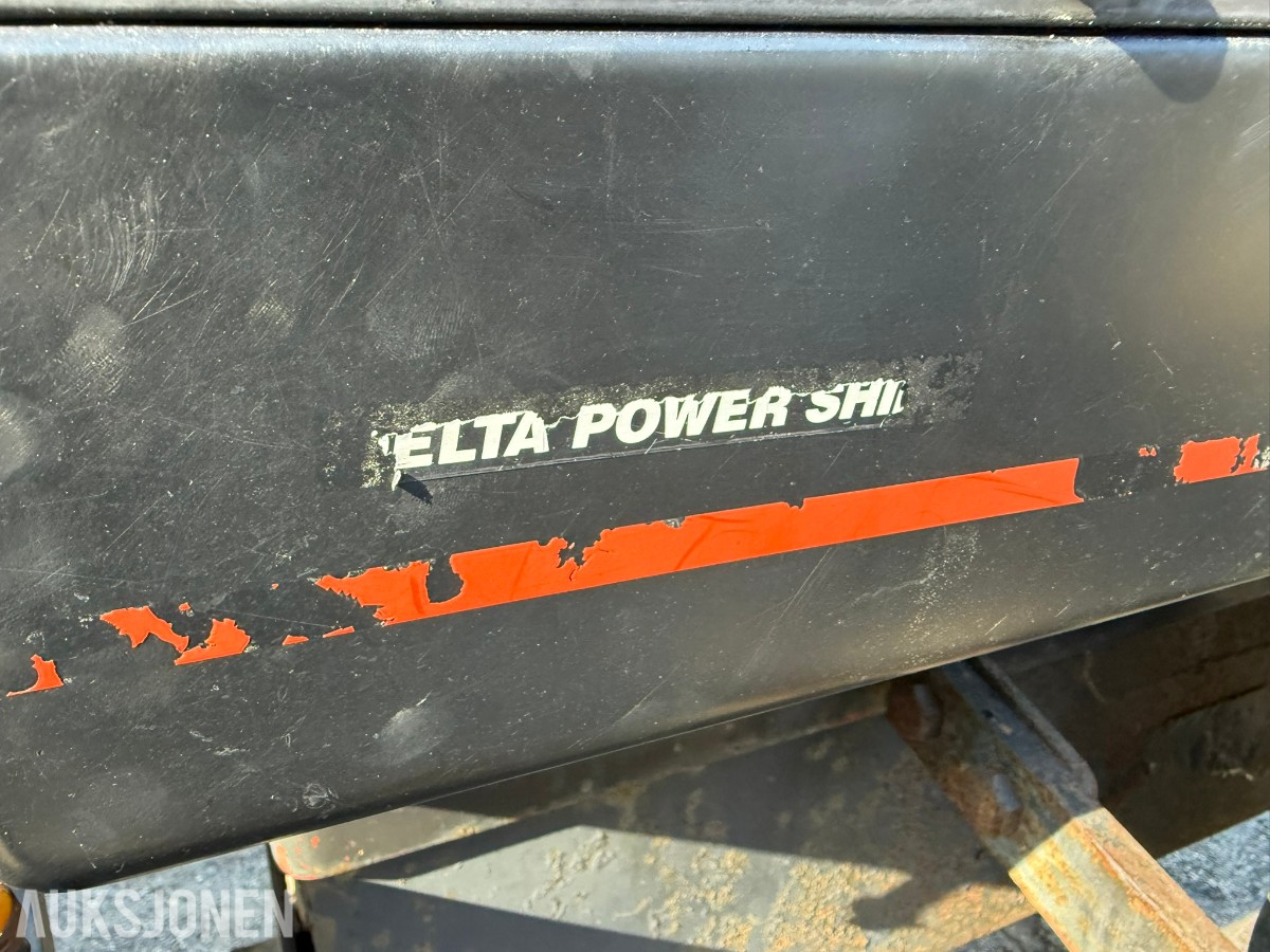 1997 Valmet 8750 Traktor 190 hk – Delta Powershift - Brøytefeste