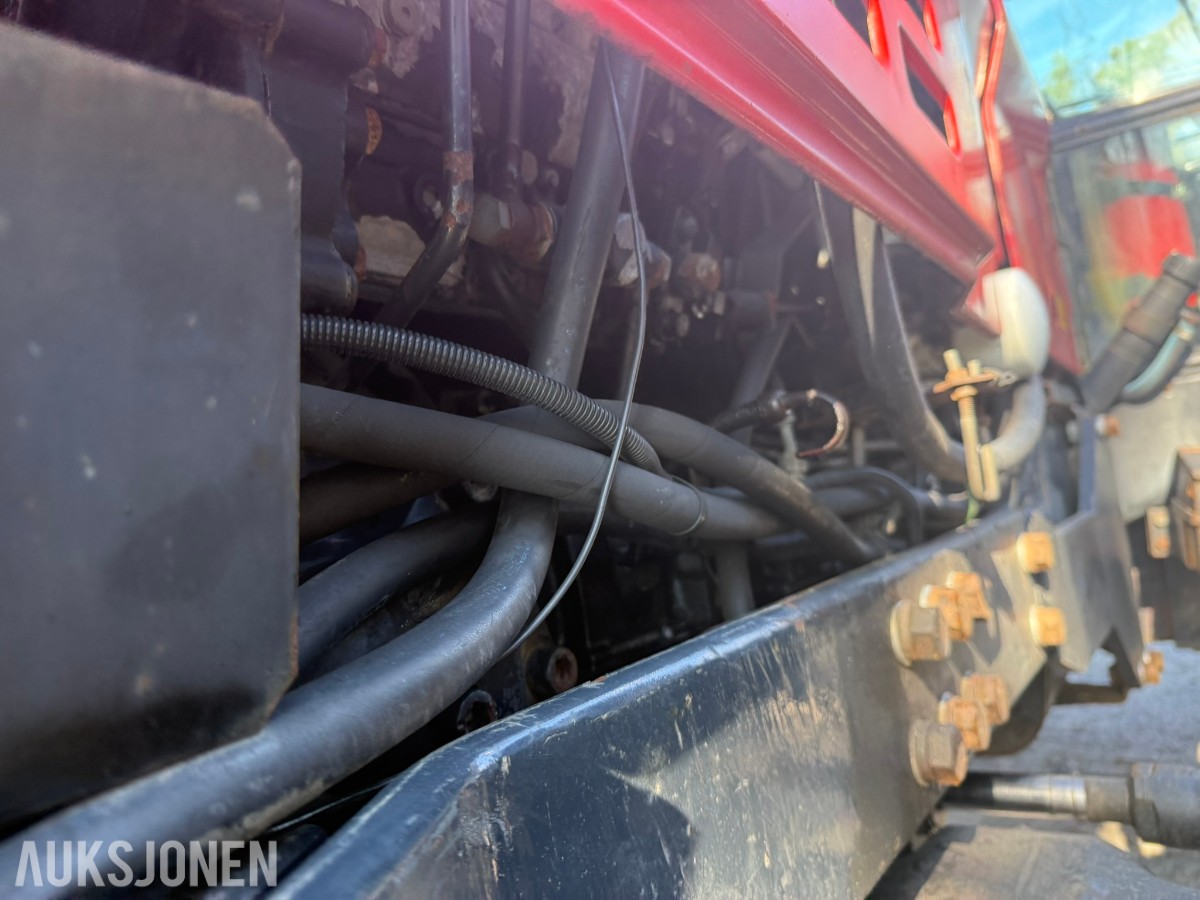 1997 Valmet 8750 Traktor 190 hk – Delta Powershift - Brøytefeste