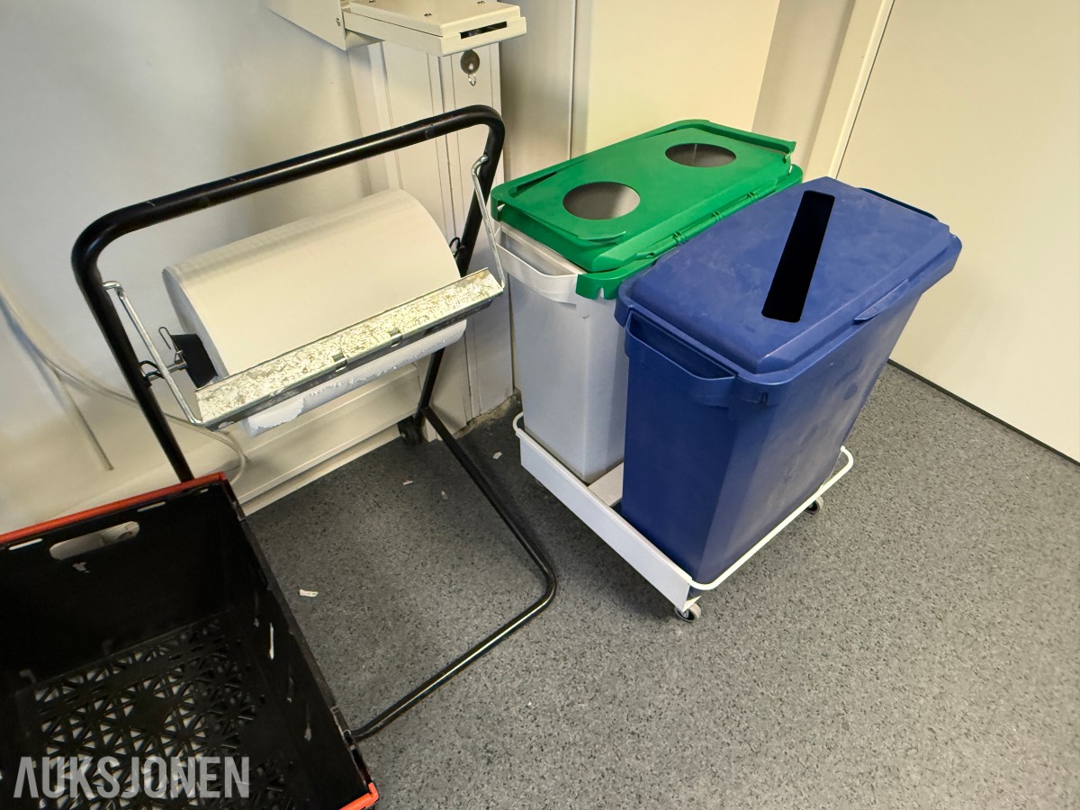 Kjøkkenutstyr, serveringsartikler og inventar