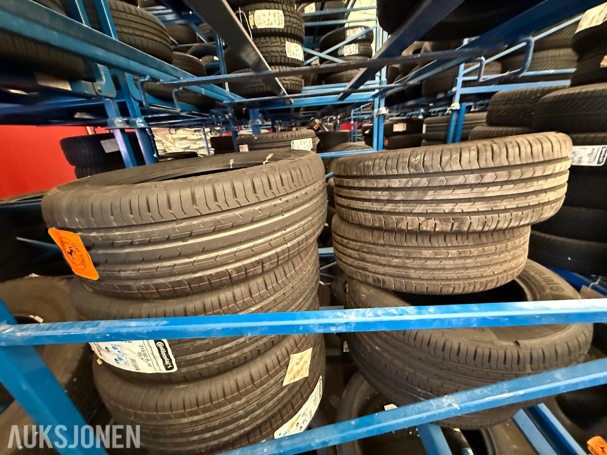Lager av bildekk – selges samlet