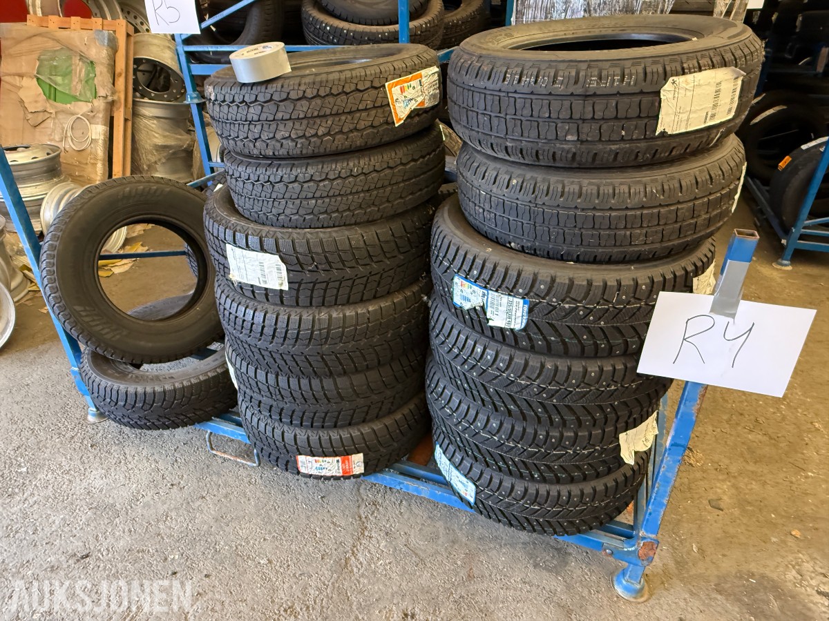 Lager av bildekk – selges samlet