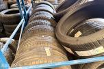Lager av bildekk – selges samlet