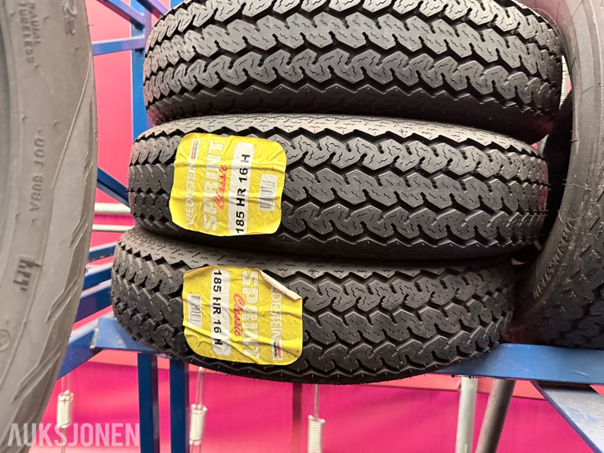 Lager av bildekk – selges samlet