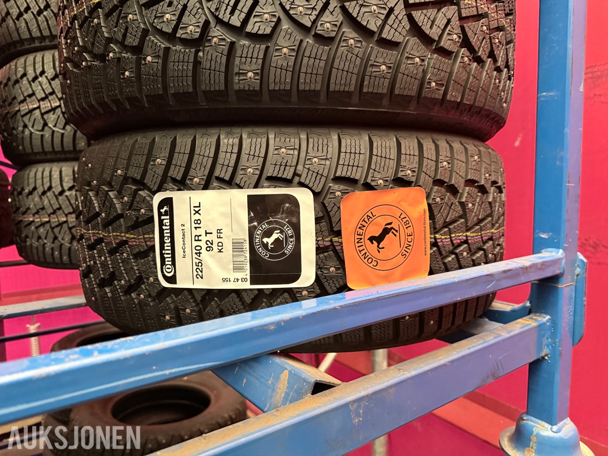 Lager av bildekk – selges samlet