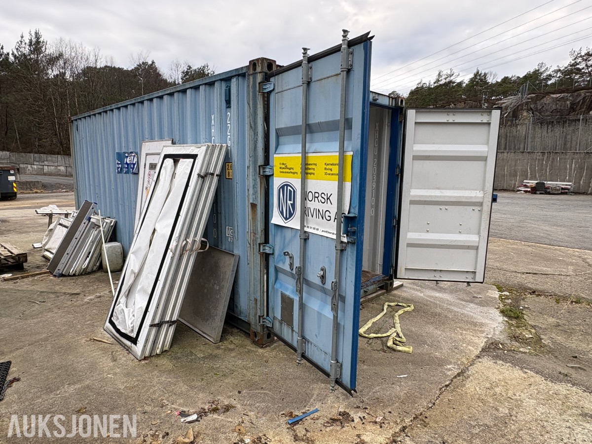 2014 20 fots container med omfattende saneringsutstyr – selges samlet