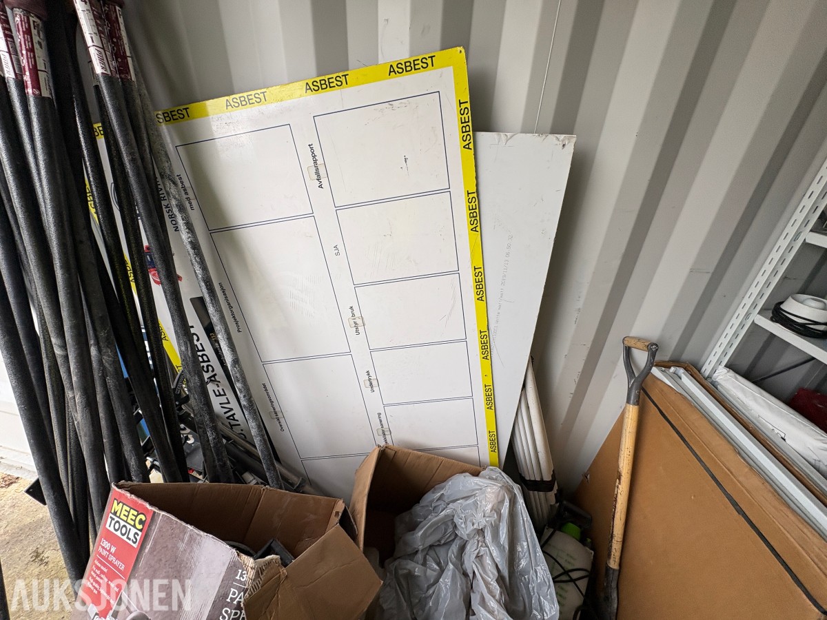 2014 20 fots container med omfattende saneringsutstyr – selges samlet