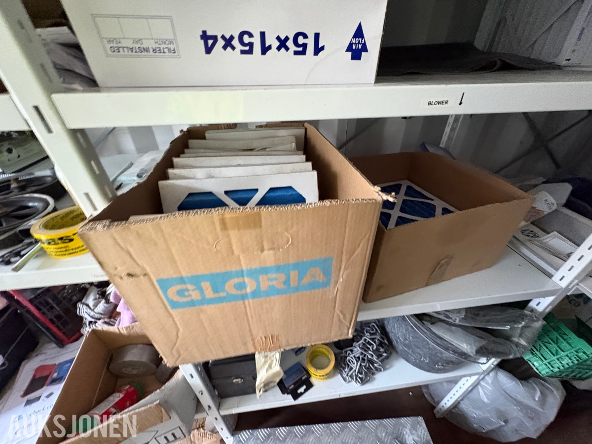 2014 20 fots container med omfattende saneringsutstyr – selges samlet