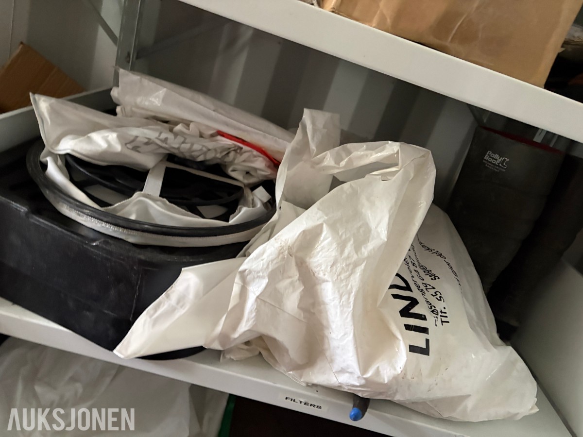 2014 20 fots container med omfattende saneringsutstyr – selges samlet