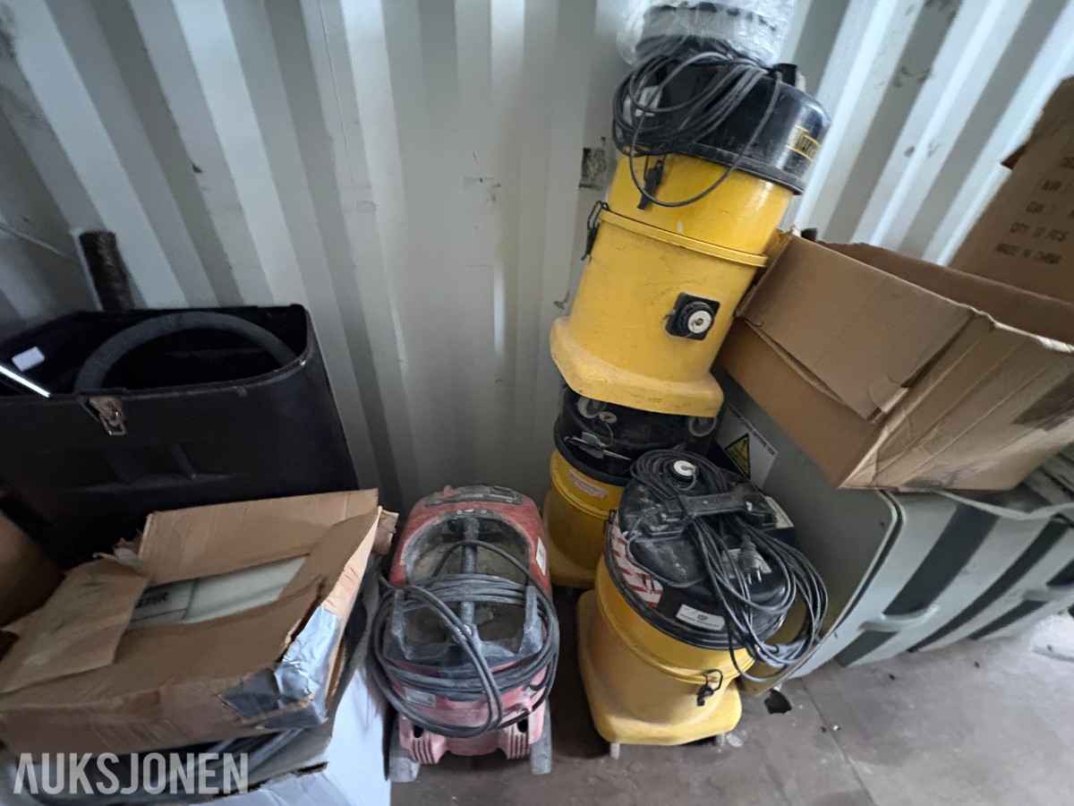 2014 20 fots container med omfattende saneringsutstyr – selges samlet