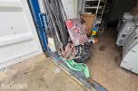 2014 20 fots container med omfattende saneringsutstyr – selges samlet