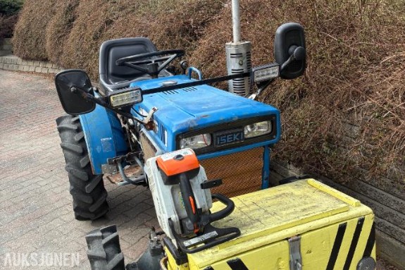 1985 Iseki 2140 traktor - Motorvarmer  Snøskjær tilhengerfeste front mva fri