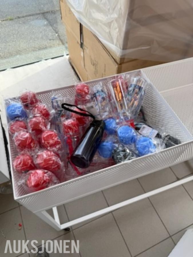 varelager selges samle egnet for videresalg