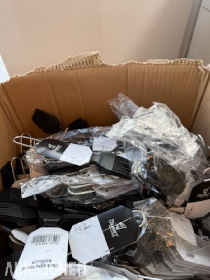 varelager selges samle egnet for videresalg