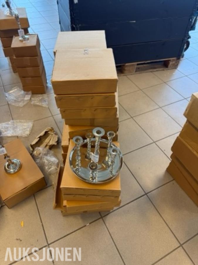 varelager selges samle egnet for videresalg