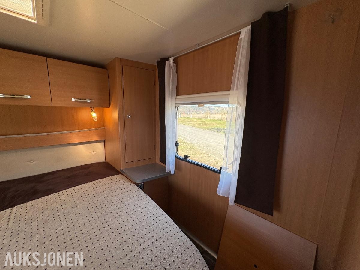 GENESIS 58 M12 SUNRO / SOLCELLE / WEBASTO / SOMMER + VINTERDEKK / REGKJEDE / MANUELLE /