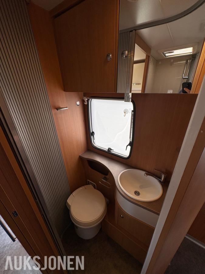 GENESIS 58 M12 SUNRO / SOLCELLE / WEBASTO / SOMMER + VINTERDEKK / REGKJEDE / MANUELLE /