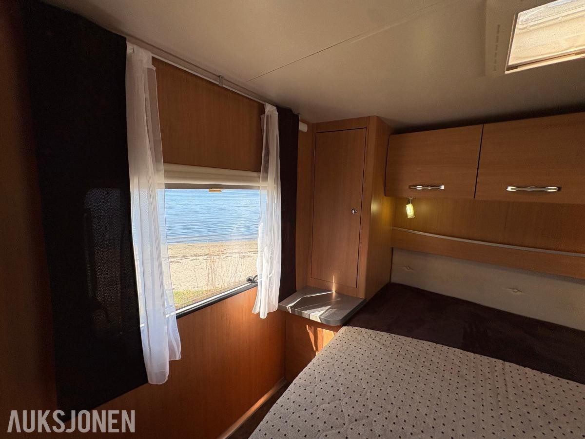 GENESIS 58 M12 SUNRO / SOLCELLE / WEBASTO / SOMMER + VINTERDEKK / REGKJEDE / MANUELLE /