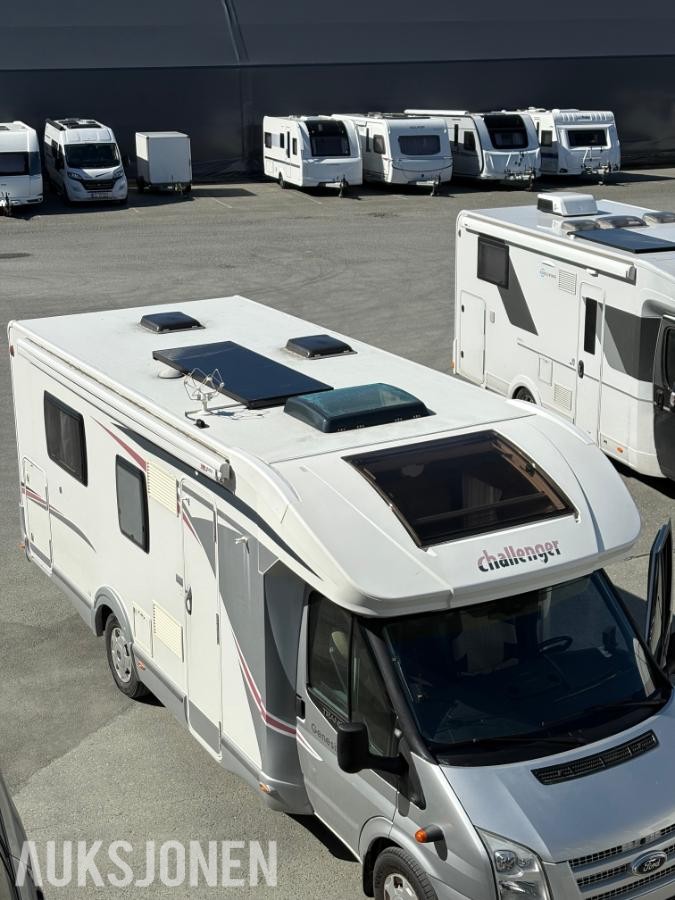 GENESIS 58 M12 SUNRO / SOLCELLE / WEBASTO / SOMMER + VINTERDEKK / REGKJEDE / MANUELLE /