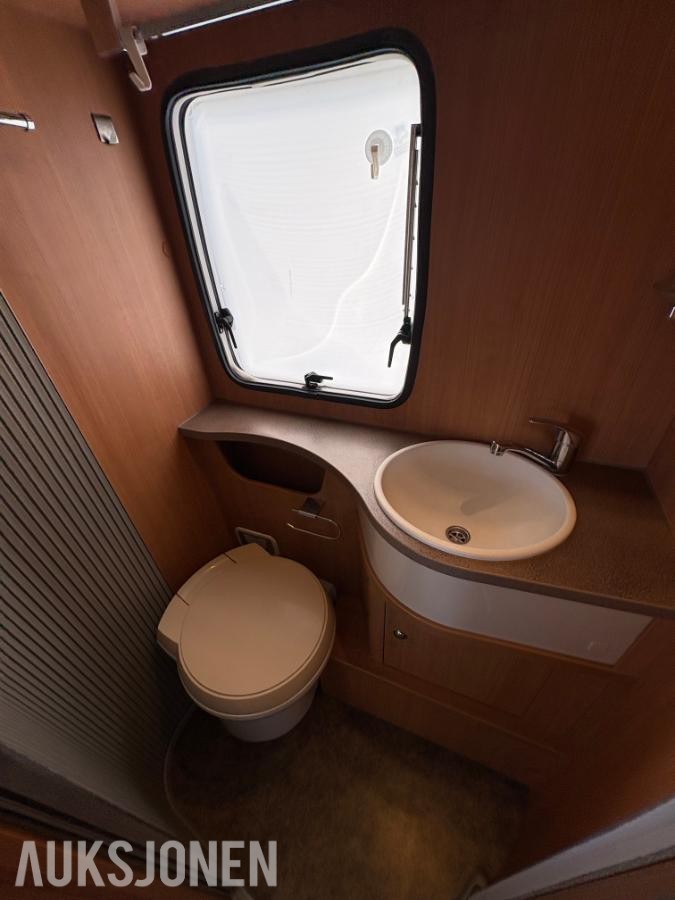 GENESIS 58 M12 SUNRO / SOLCELLE / WEBASTO / SOMMER + VINTERDEKK / REGKJEDE / MANUELLE /
