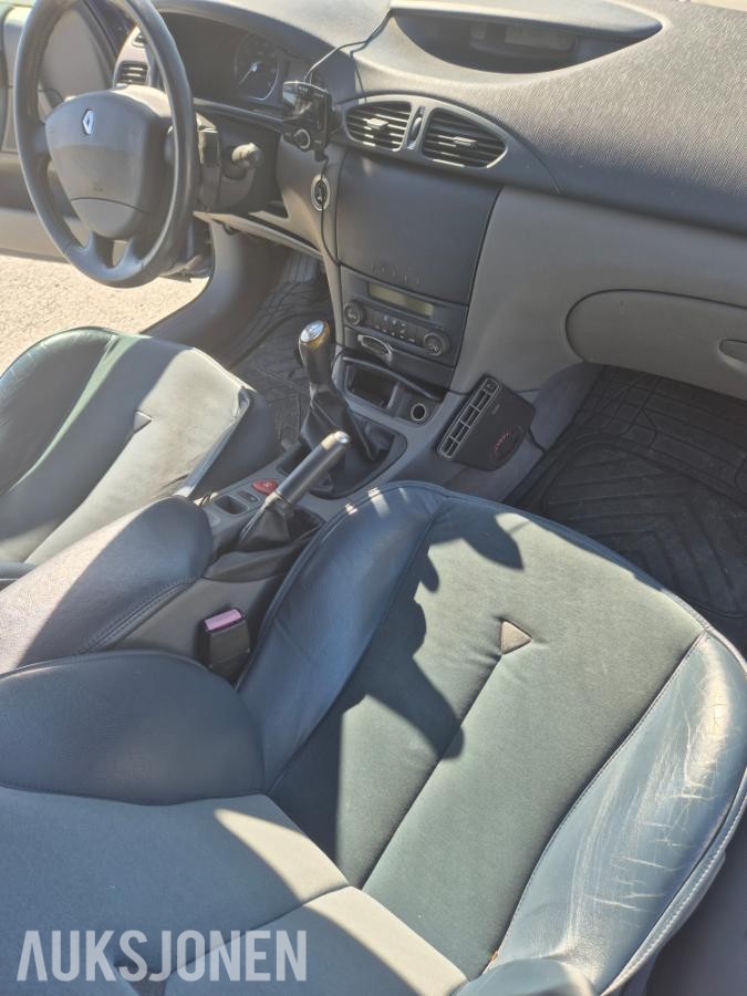 2001 Renault Laguna 2 - Lav KM 145999km, S+V dekk