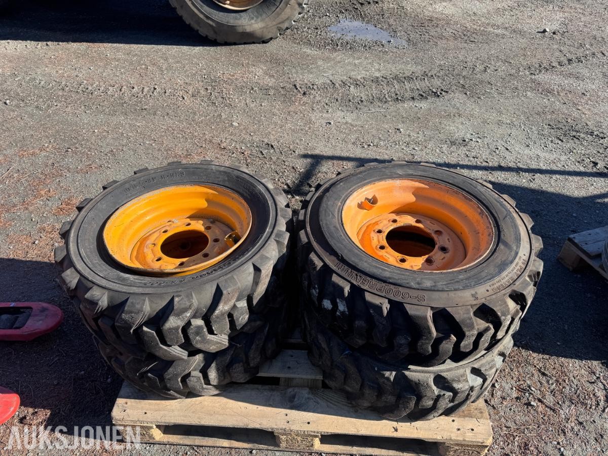 Felger og dekk Antatt til mustang minilaster