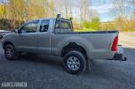2006 Toyota HiLux 2.5-102 D 4WD, 284392km