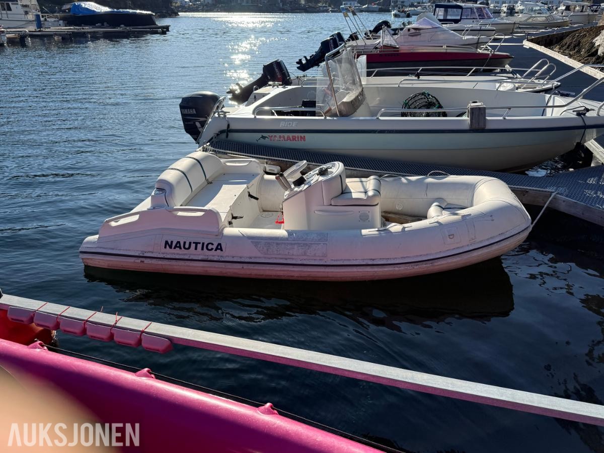 2001 Nautica Jet rib 10 med Yamaha 80hk