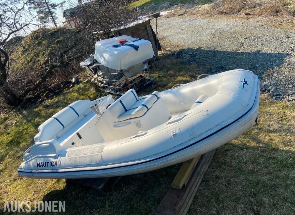 2001 Nautica Jet rib 10 med Yamaha 80hk