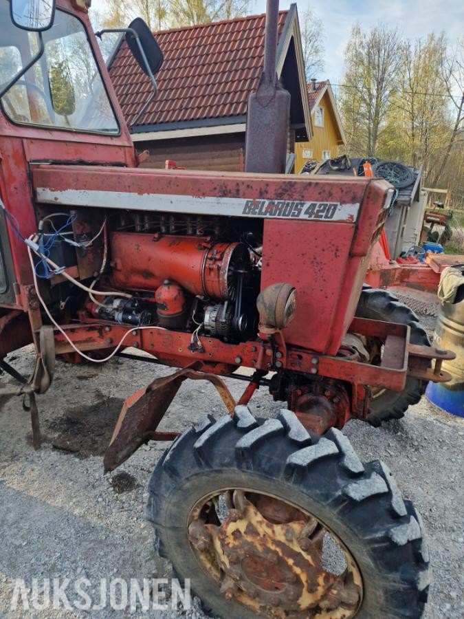 1975 Traktor - Belarus 420, Reparasjonsobjekt